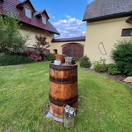 Prázdninový dům Bohdanečská *