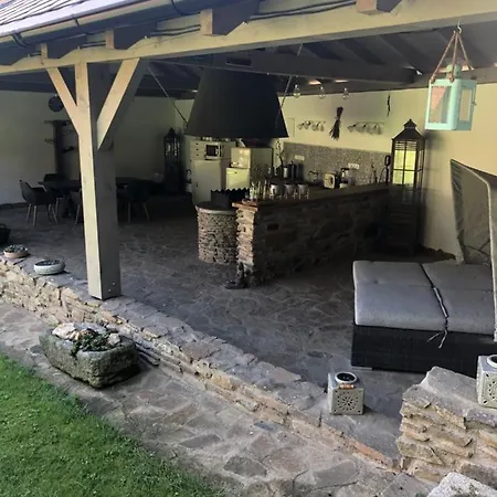 Dom wakacyjny Bohdanecska *